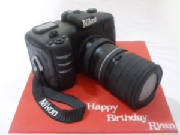 SLRcameracake.JPG