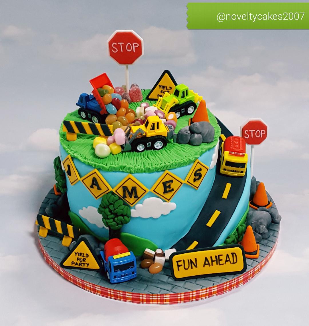 constructioncake.jpg